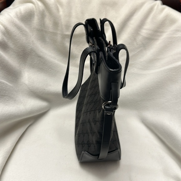 Gucci tote preloved very clean inside and out - Picture 4 of 7